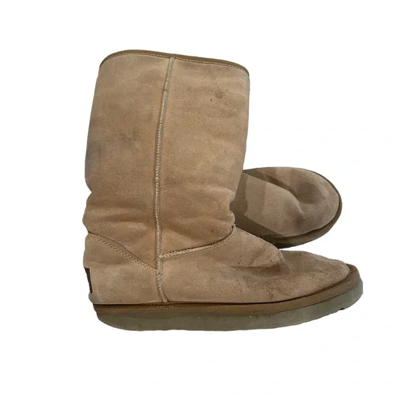 UGG Classic Tall Tan Wool Lined Sheepskin Boots Women’s size 9 Well Loved - Picture 2 of 6